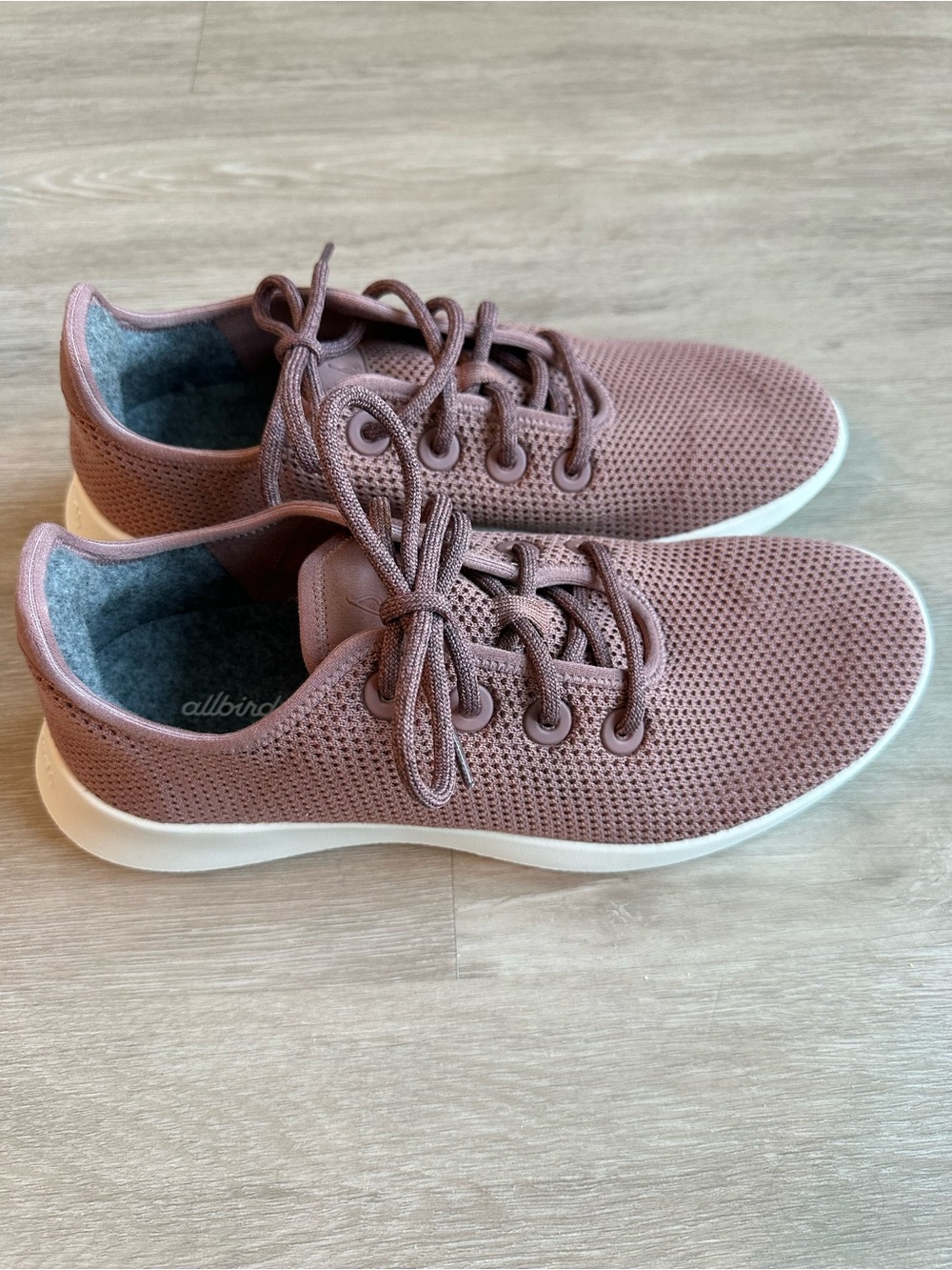 Allbirds tree runner, mauve, men’s 10 // women’s 11.5, new, no box